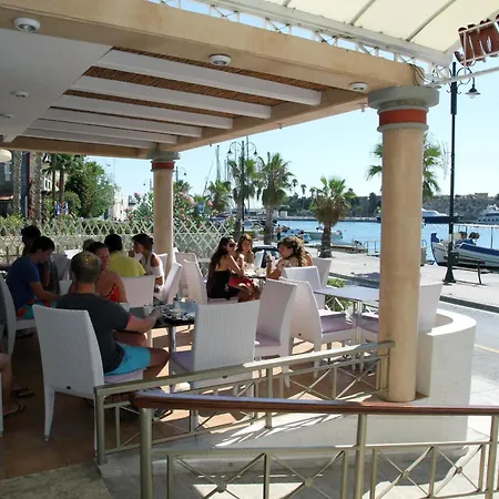 Astron Hotell
