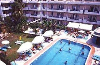 Astron Hotel 3*