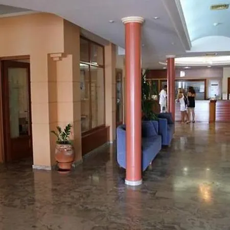 Hotel Astron 3*