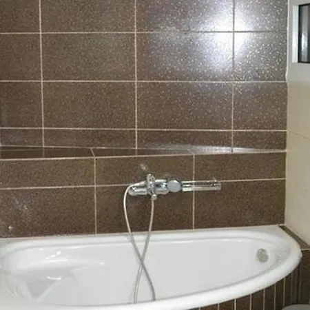 Astron Hotel