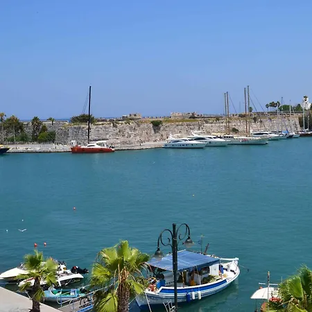 Hotel Astron 3*