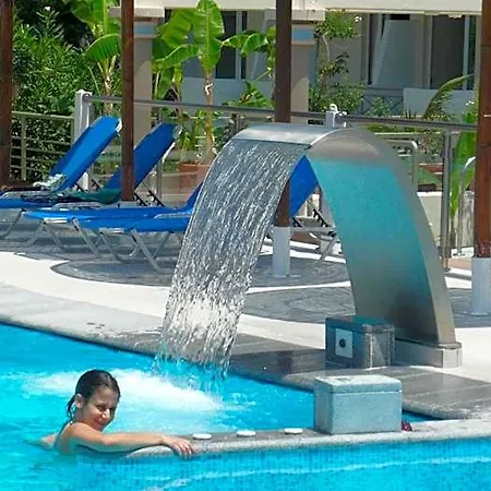 Hotel Astron 3*