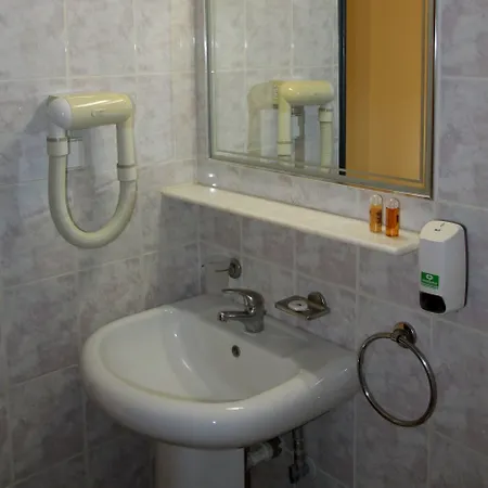 استرون 3* بلدة كوس