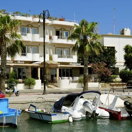 Astron Hotel