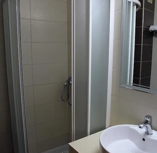 埃斯特仑酒店 3*